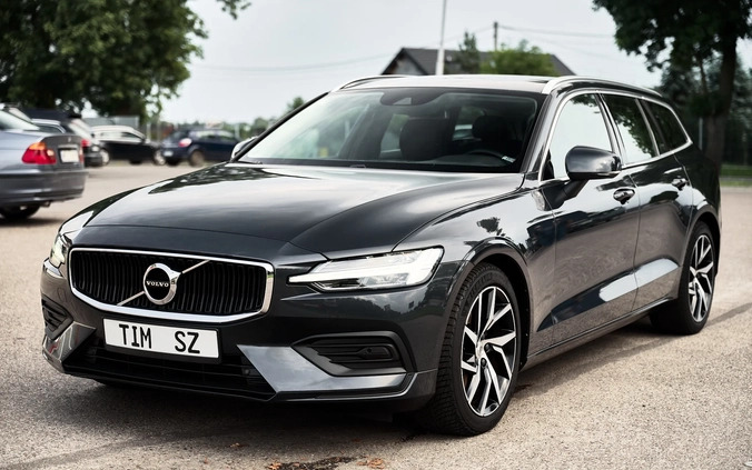 Volvo V60 cena 96800 przebieg: 152000, rok produkcji 2019 z Wyszogród małe 379